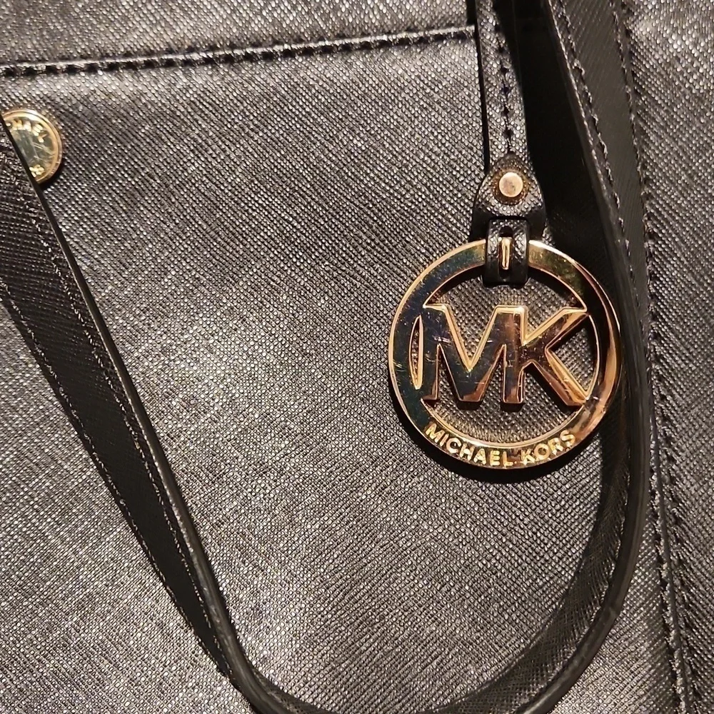 Black Michael Kors purse - Picture 4 of 5
